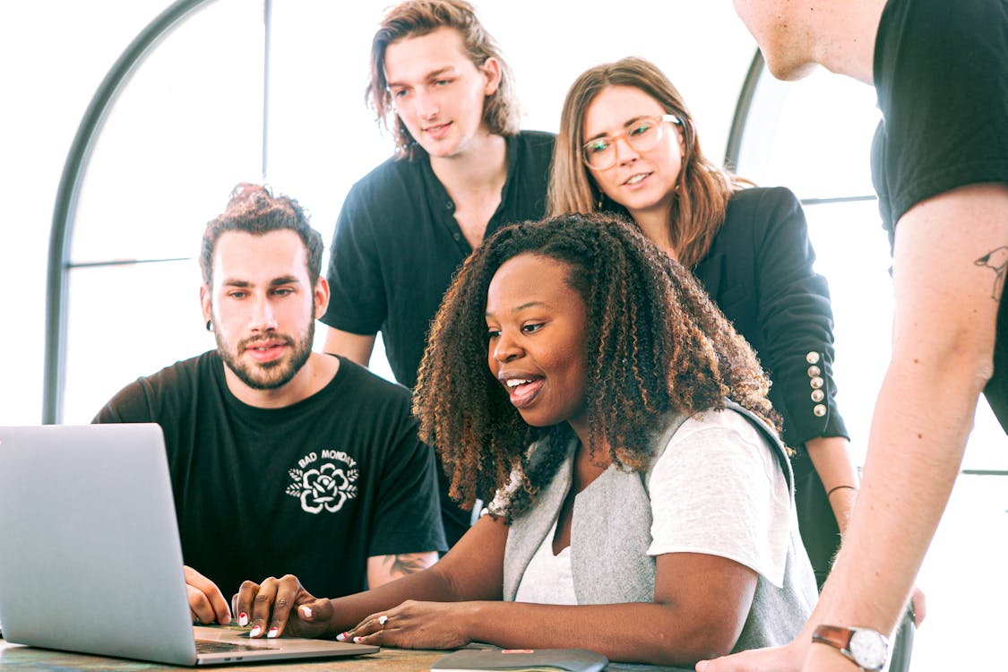 From a Simple Thought to a Real Application in Minutes — The Vibe Coder Way